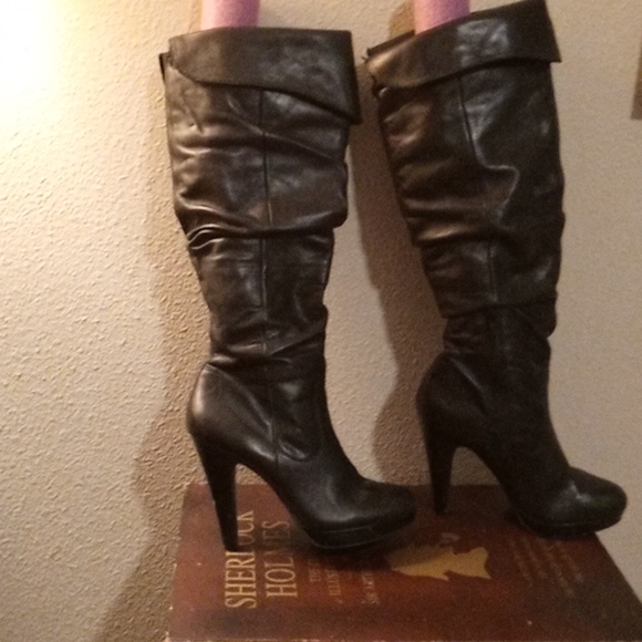 Jessica Simpson Shoes - Classic knee high boots